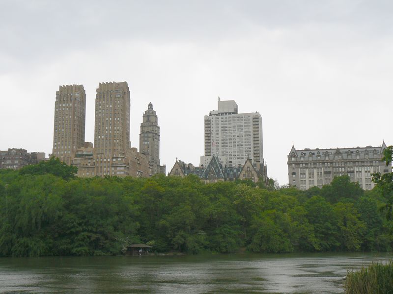 Central Park et autour: Century Apartements